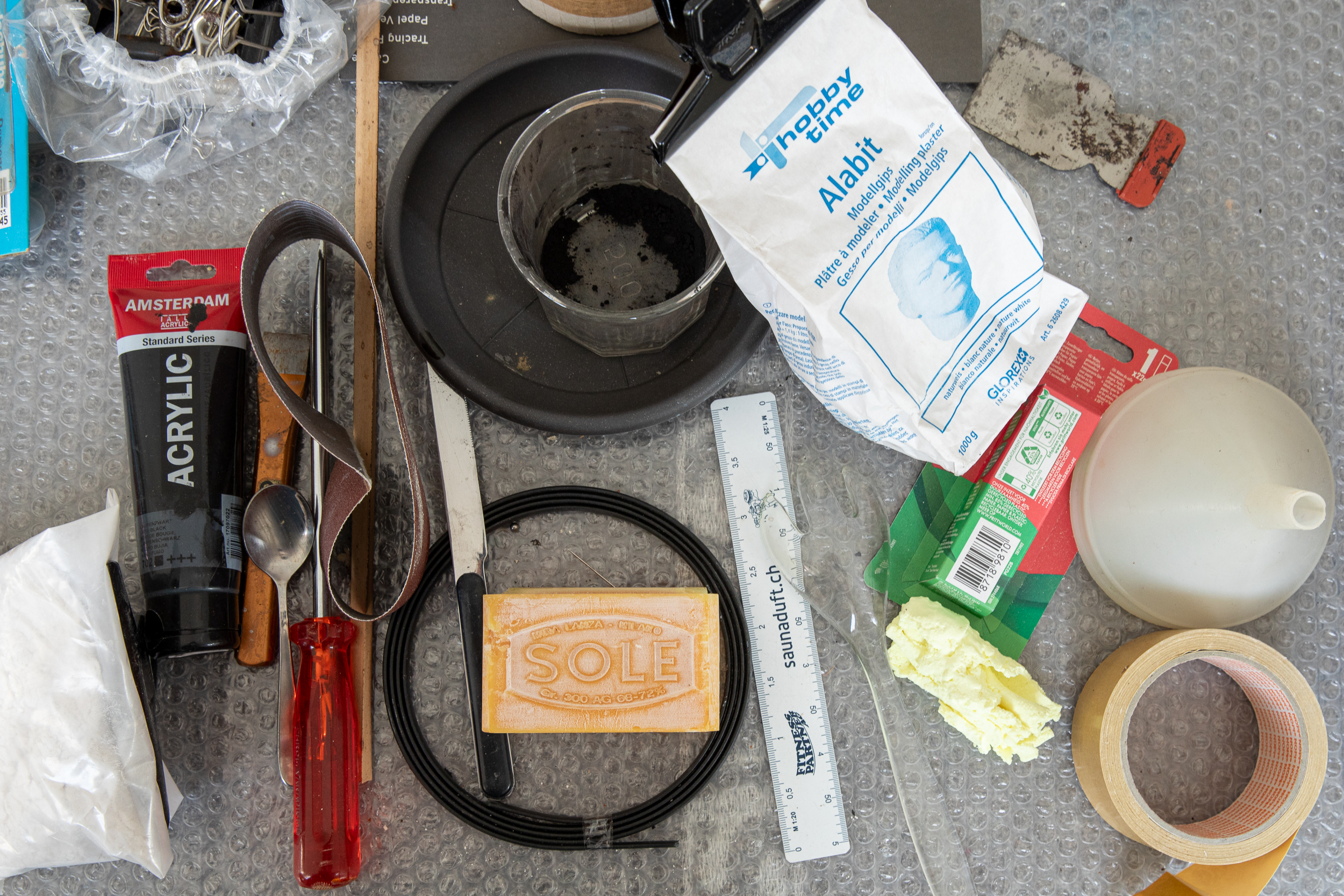 Tools and materials in Ingeborg Lüscher’s studio in Maggia, photography: Paula Tyliszczak